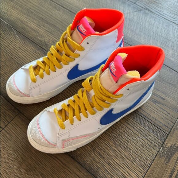 Rare NIKE Multi-color WOMENS Mid BLAZER 77 Size 6.5 EUC - Picture 2 of 10